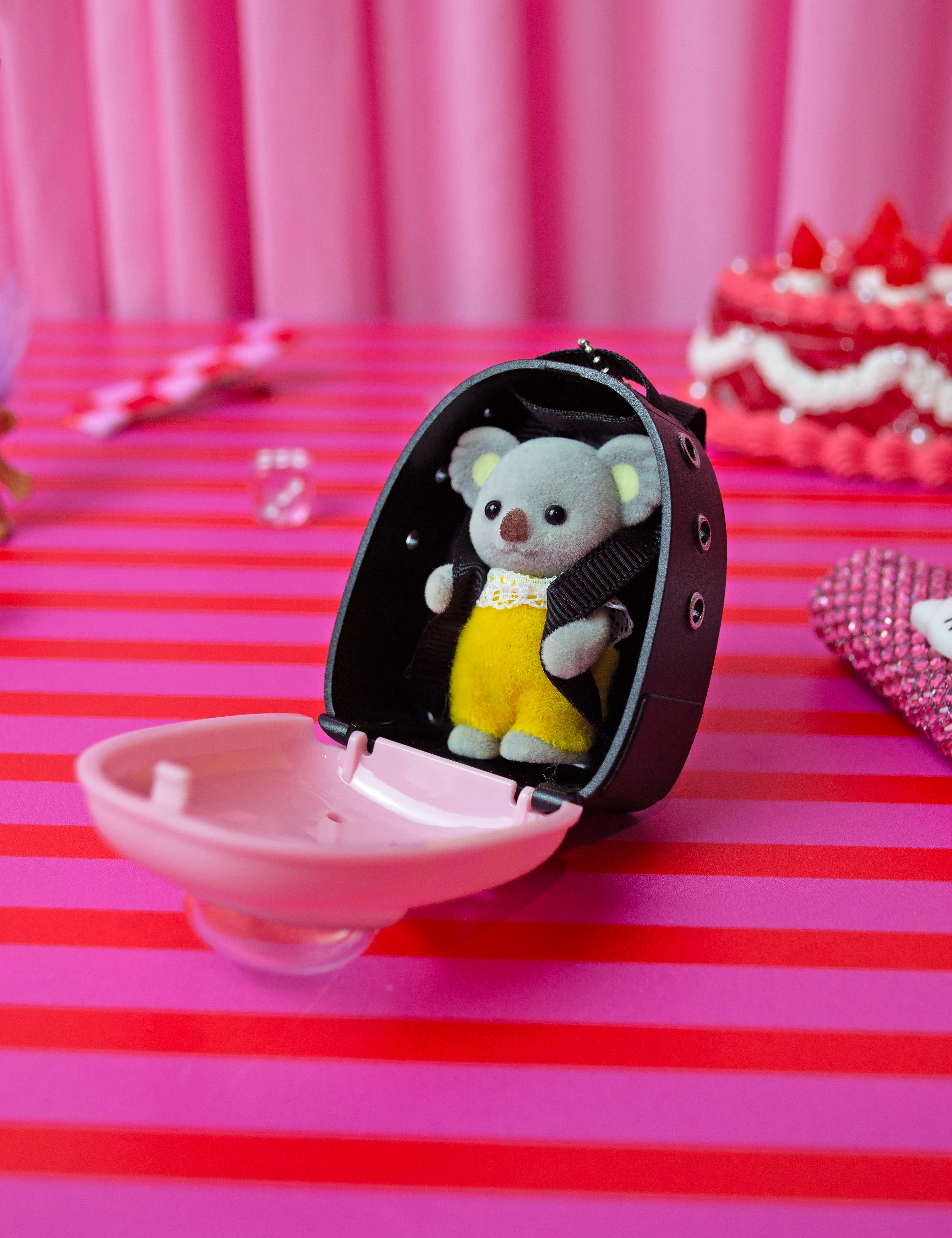 Calico Critter Baby Cake Party Series Blind Bag
