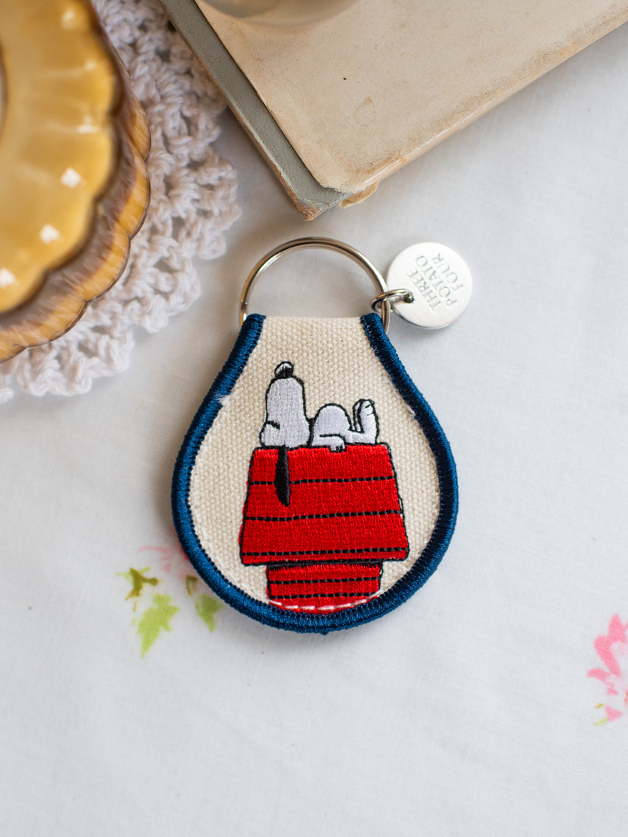 Snoopy Doghouse Keychain