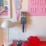 Classic Black Kit-Cat Klock - Heart Eyes