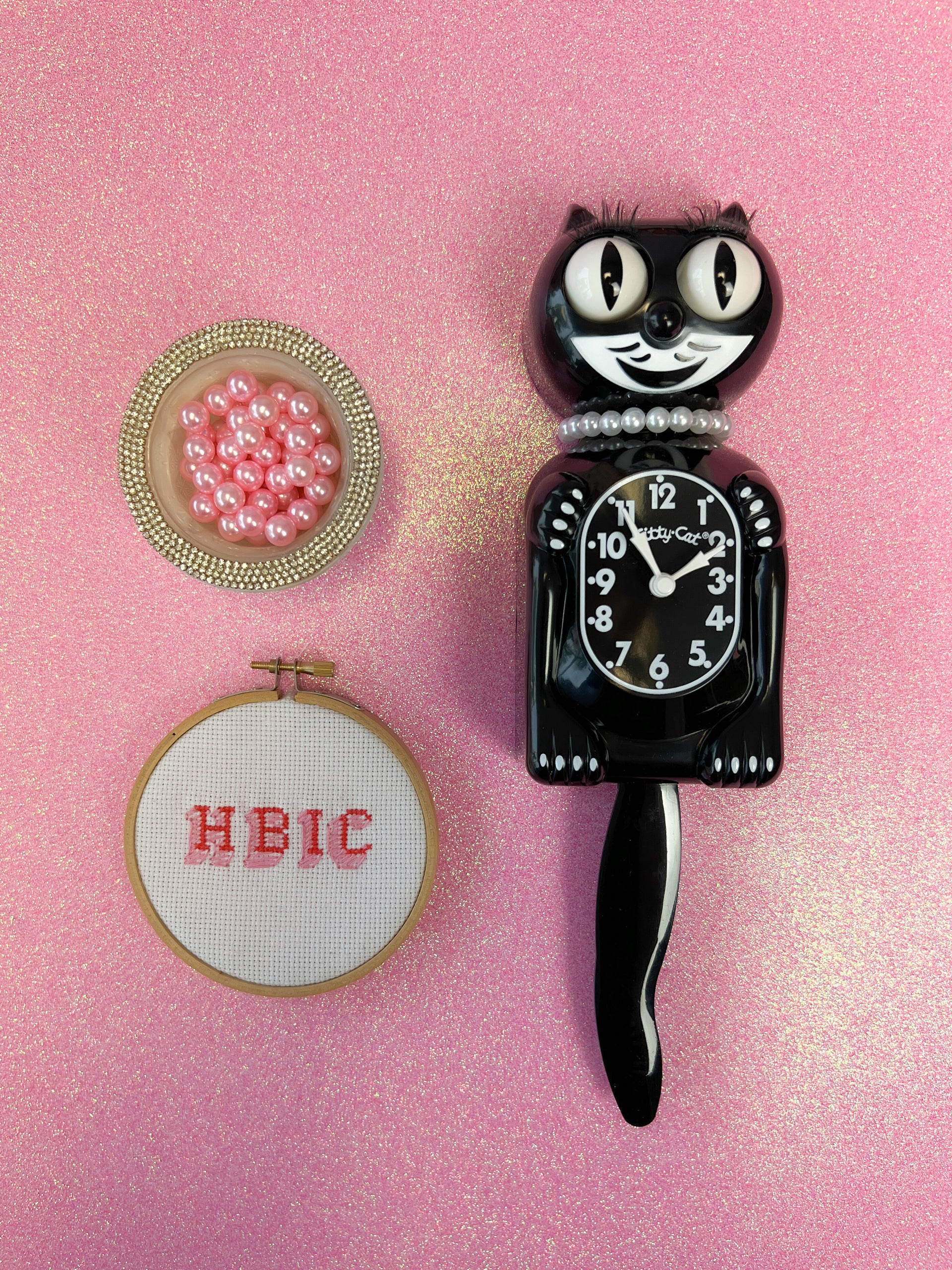Black Miss Kitty Cat Klock