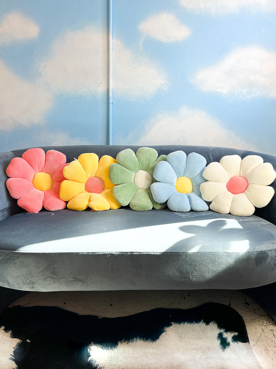 Small Flower Pillow - Pink