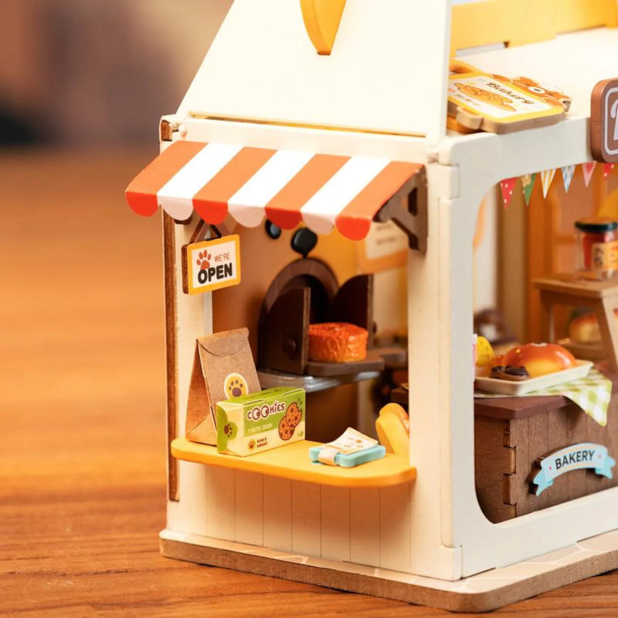 DIY Miniature House- Teddy's Breadbox