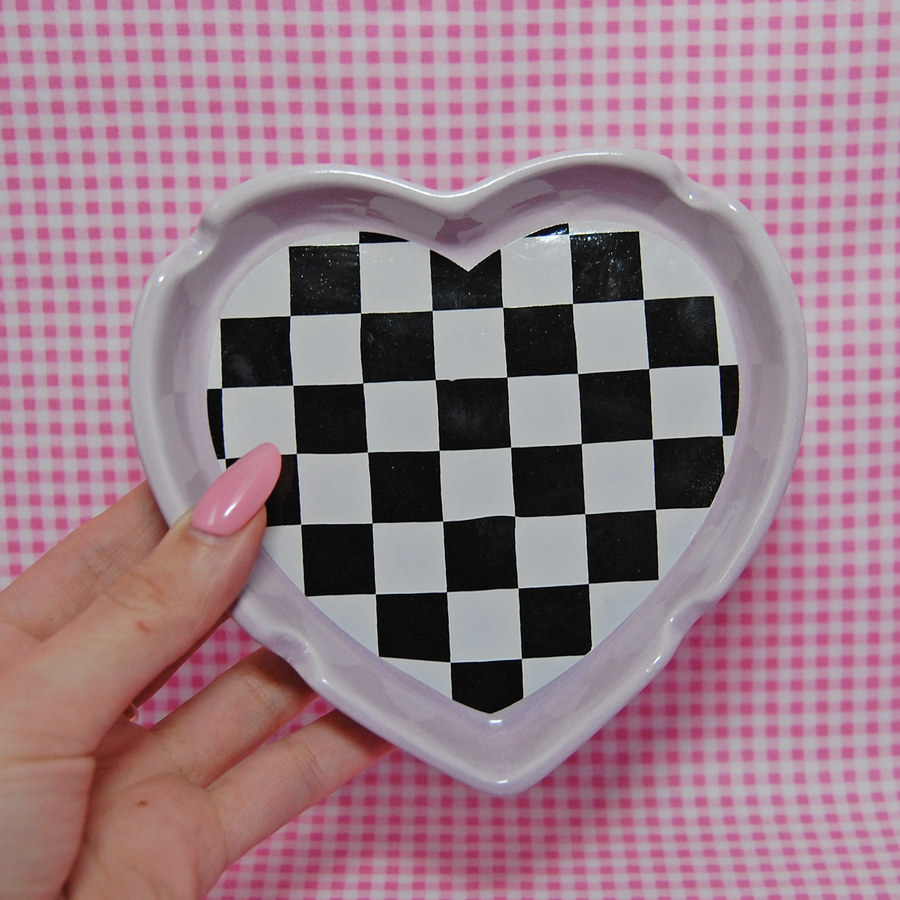 Checkerboard Heart Ash Tray